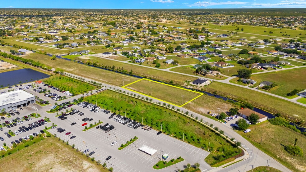 2133-2203 NE 10th Ter, Cape Coral, FL for sale - Building Photo - Image 3 of 10