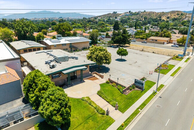Plus de détails pour 25222 Wiley Canyon Rd, Santa Clarita, CA - Spécialité à vendre