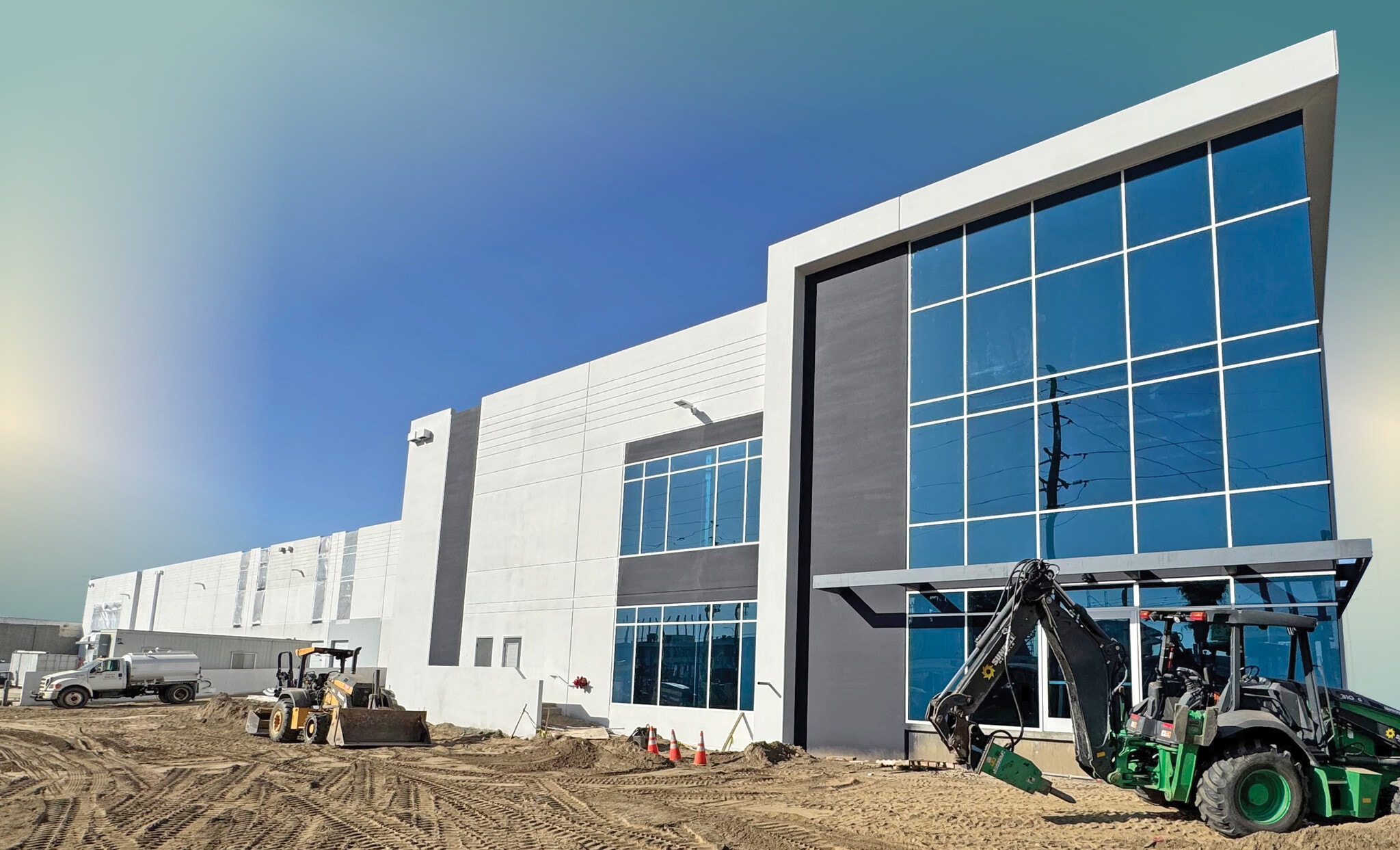 2757 Leonis Blvd, Vernon, CA for lease Primary Photo- Image 1 of 3