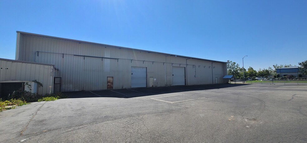295 Convair Ave, Chico, CA à louer - Photo du bâtiment - Image 3 de 13
