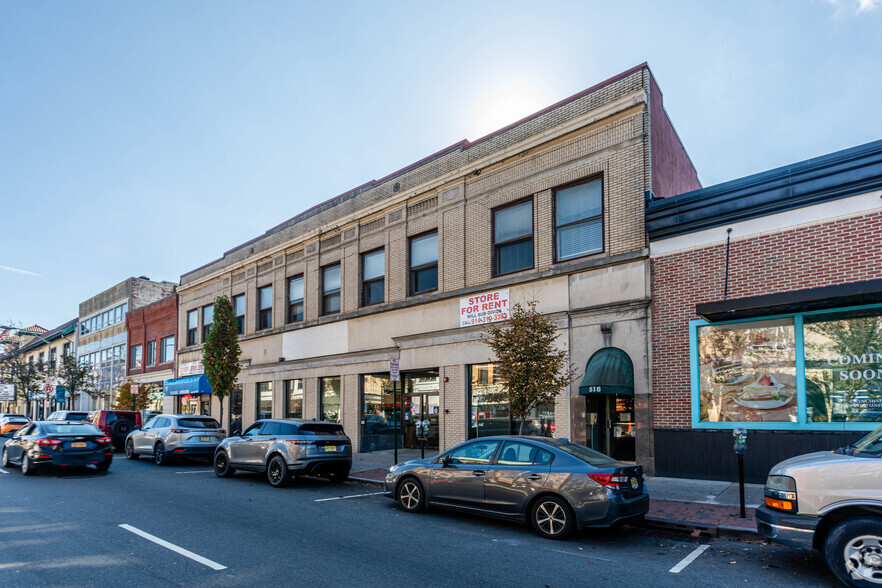 516 Bloomfield Ave, Montclair, NJ for lease - Building Photo - Image 3 of 10