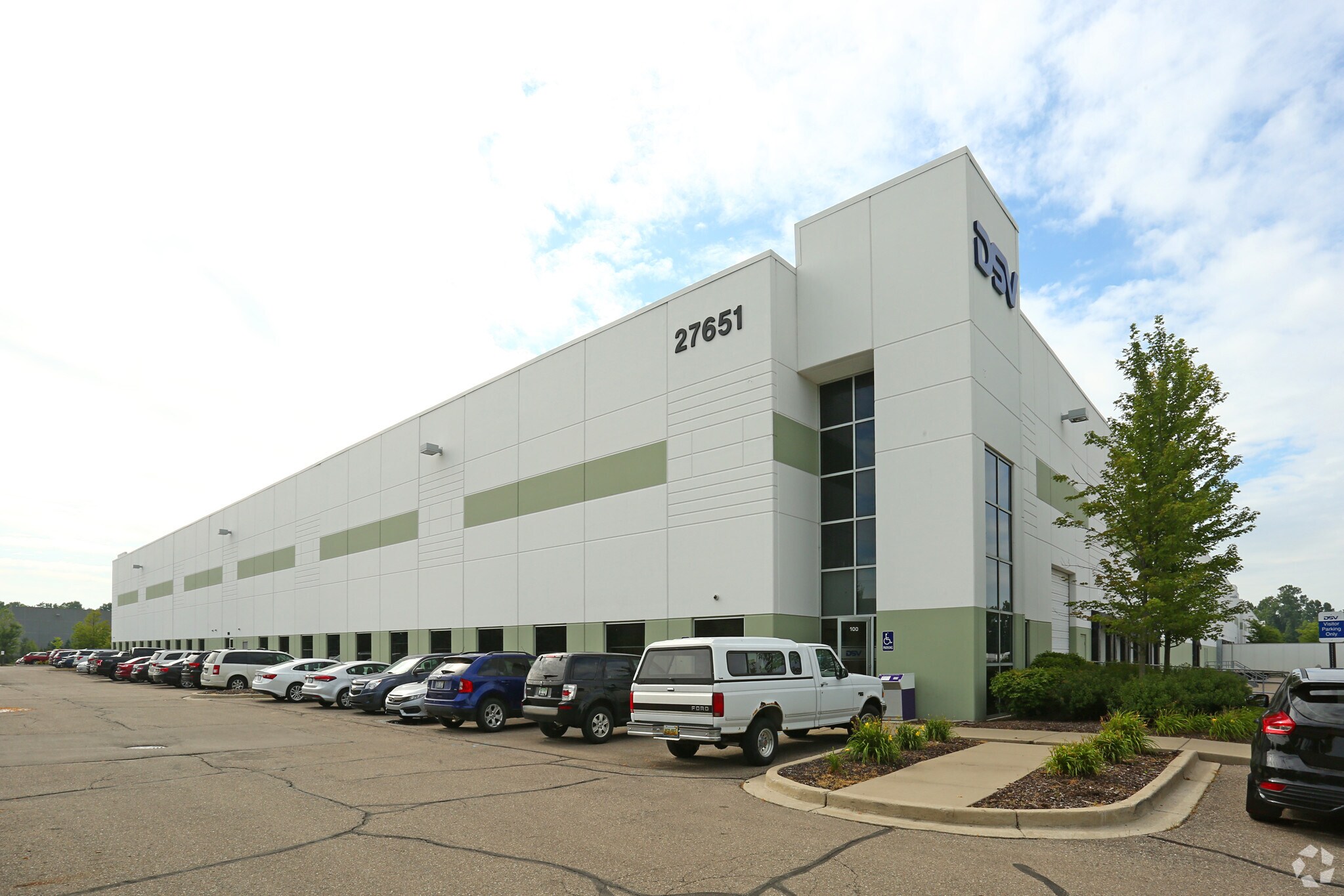 27651 Hildebrandt Rd, Romulus, MI for lease Building Photo- Image 1 of 5