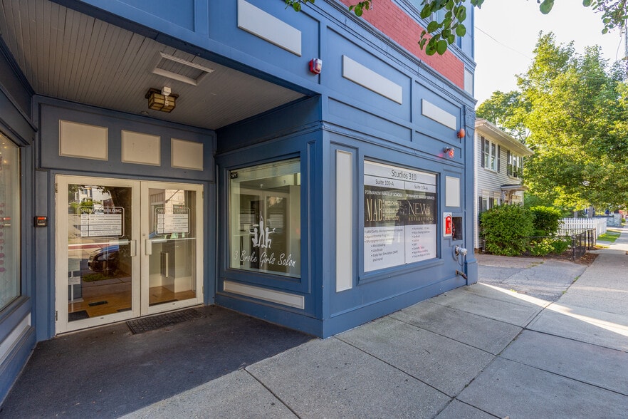 310 Court St, Plymouth, MA for sale - Building Photo - Image 1 of 18