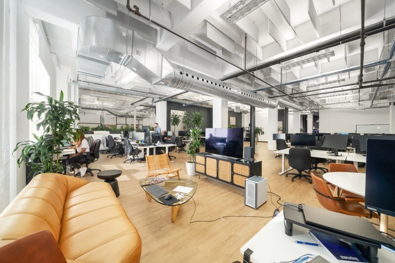 4760 Rue Acorn, Montréal, QC à louer - Photo du bâtiment - Image 3 de 17