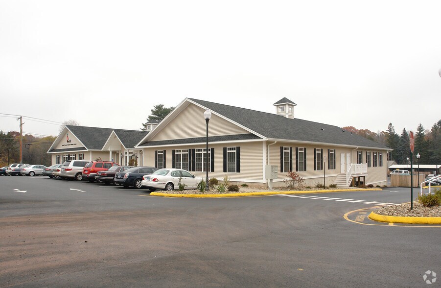 1131 West St, Southington, CT for lease - Building Photo - Image 2 of 4