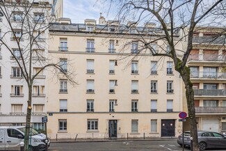 Plus de détails pour 57 Rue Gutenberg, Paris - Industriel à louer