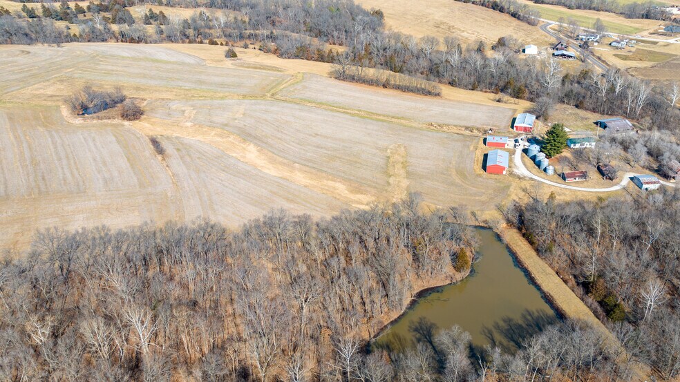 205 Hemsath Rd, Augusta, MO à vendre - Photo du bâtiment - Image 2 de 8