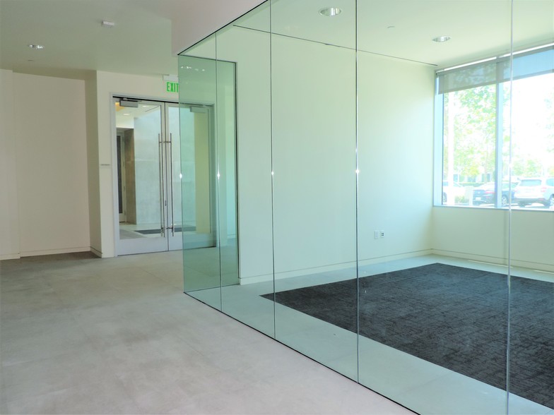 25 Edelman, Irvine, CA for lease - Interior Photo - Image 3 of 9