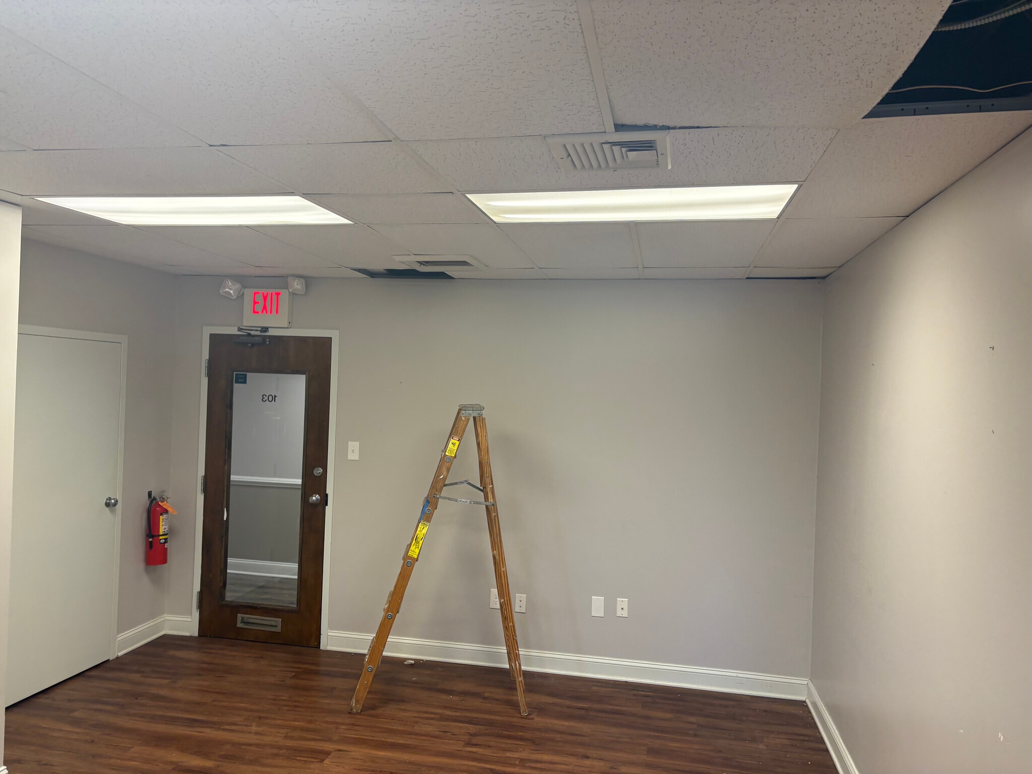 1101 N Kings Hwy, Cherry Hill, NJ for lease Interior Photo- Image 1 of 8