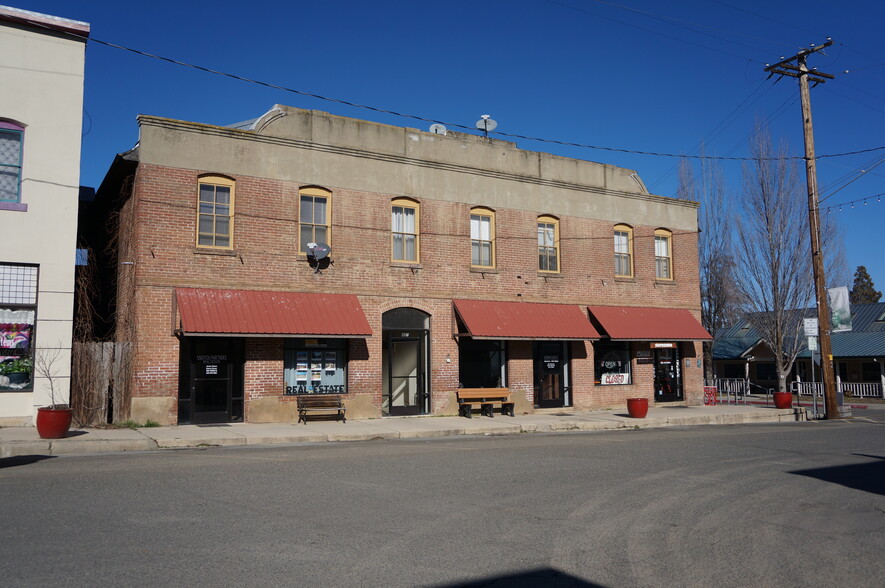 407 Main St, Etna, CA à vendre - Photo principale - Image 1 de 1