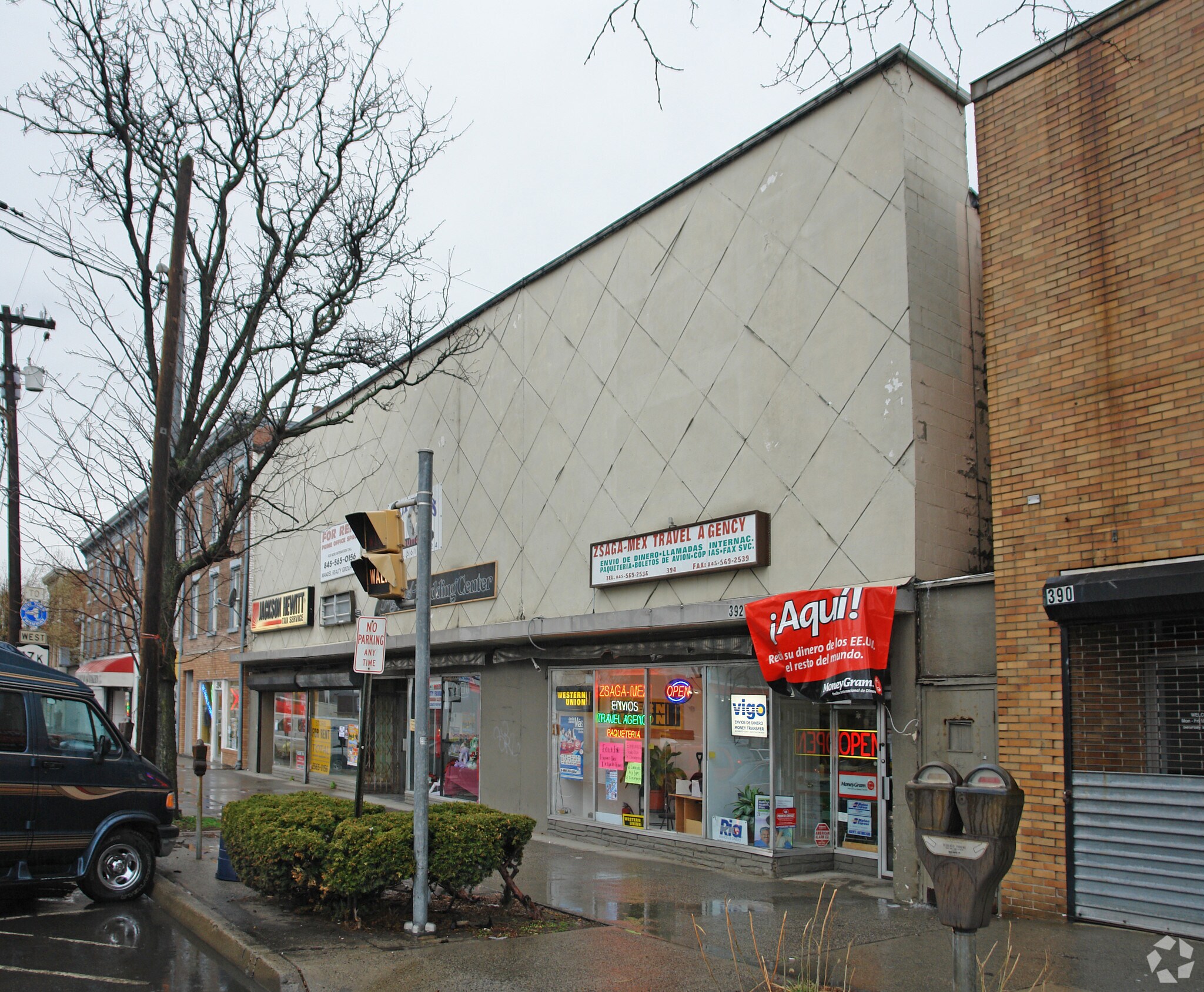 392-396 Broadway, Newburgh, NY for sale Primary Photo- Image 1 of 1