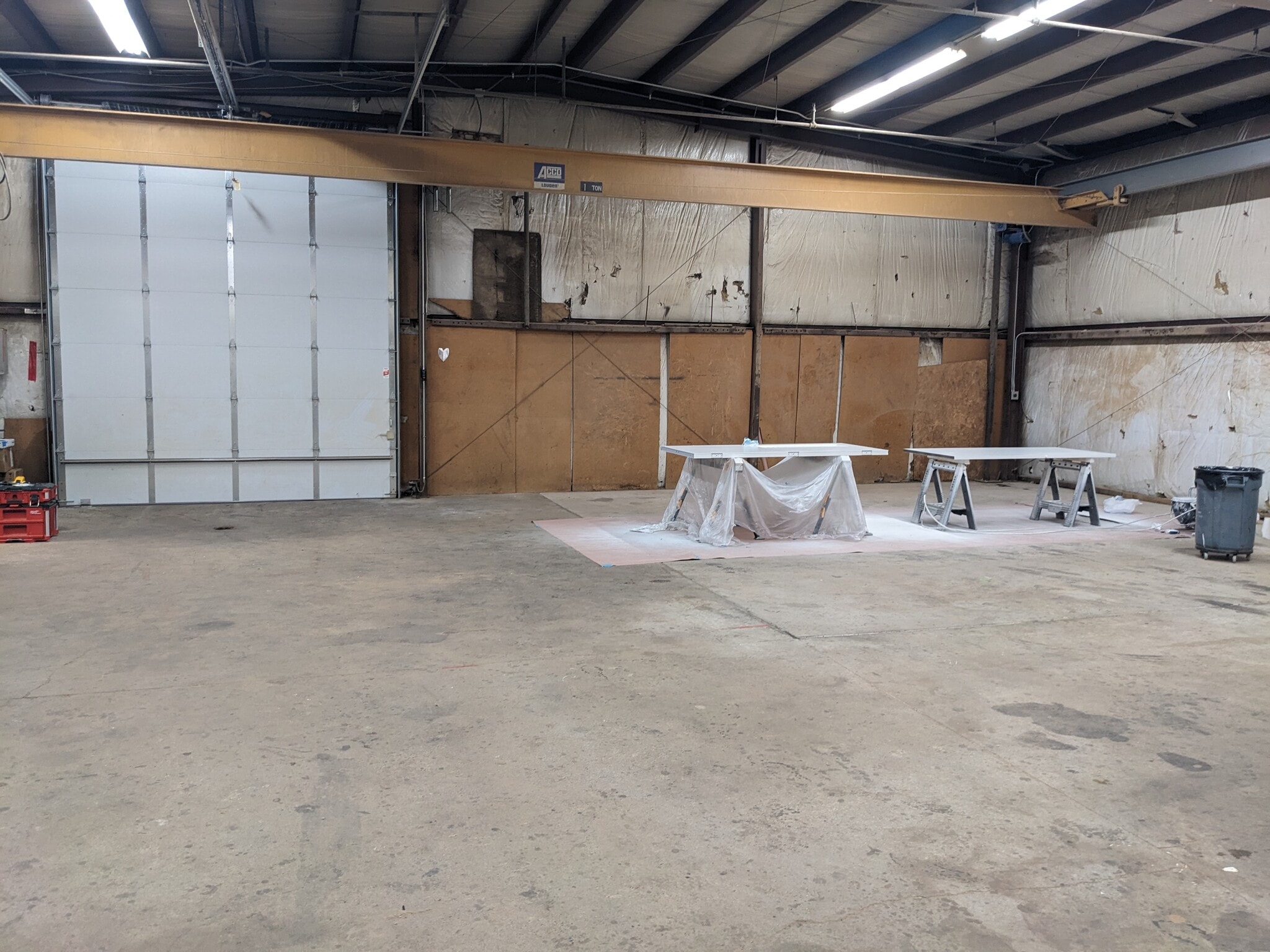 412 NE Harding St, Minneapolis, MN for lease Interior Photo- Image 1 of 4