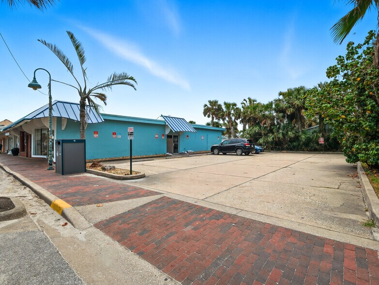 415 Flagler Ave, New Smyrna Beach, FL for sale - Building Photo - Image 3 of 36