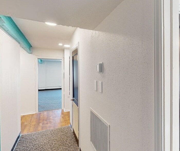 629-633 W 19th St, Houston, TX for lease - Matterport 3D Scan - Image 2 of 4