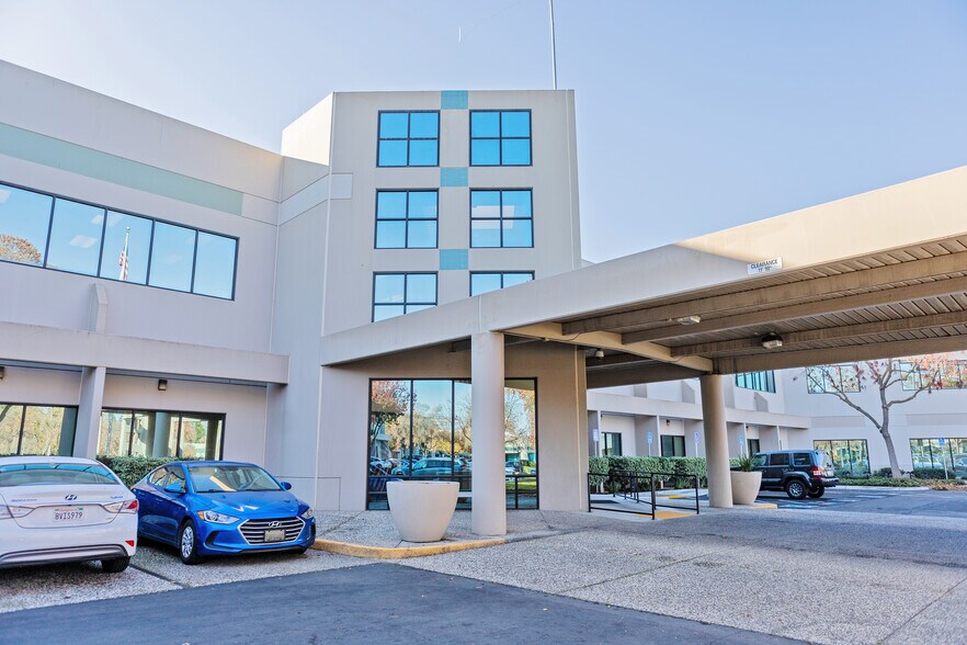 9800 Goethe Rd, Sacramento, CA for lease - Building Photo - Image 3 of 6
