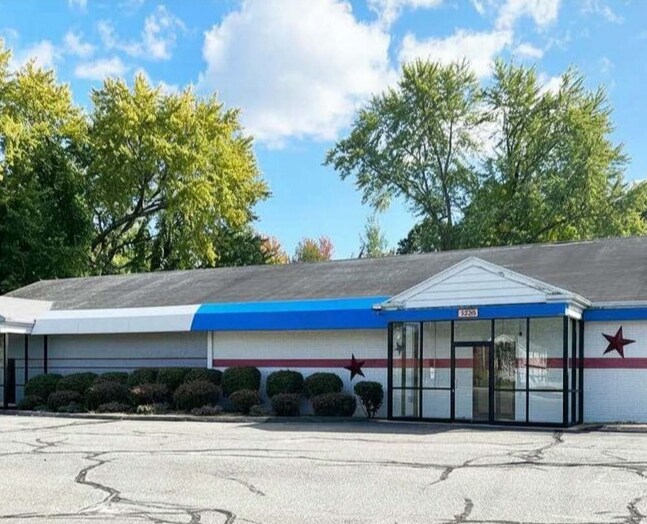 1205 Boston Rd, Springfield, MA à vendre - Photo du bâtiment - Image 1 de 12