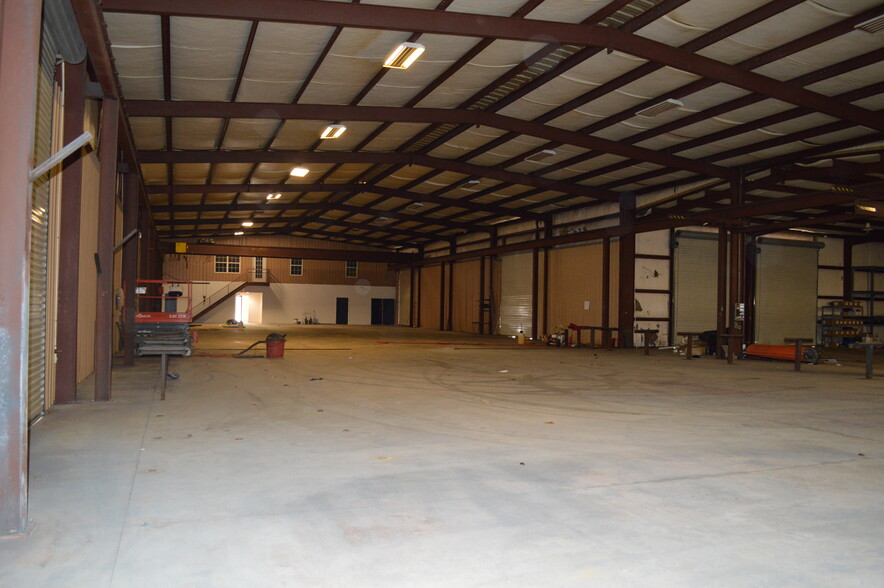 105 Industrial Blvd, Cleveland, GA for lease - Primary Photo - Image 2 of 39