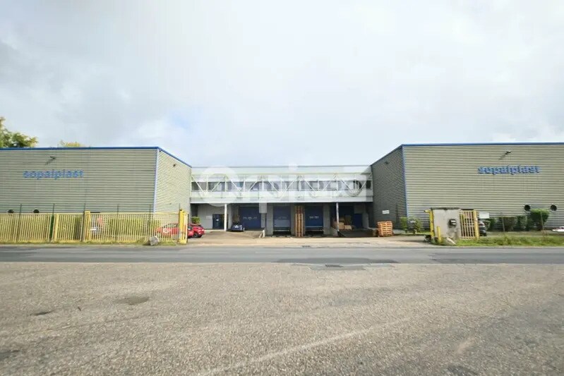 Industrial in Miribel for sale - Building Photo - Image 1 of 12