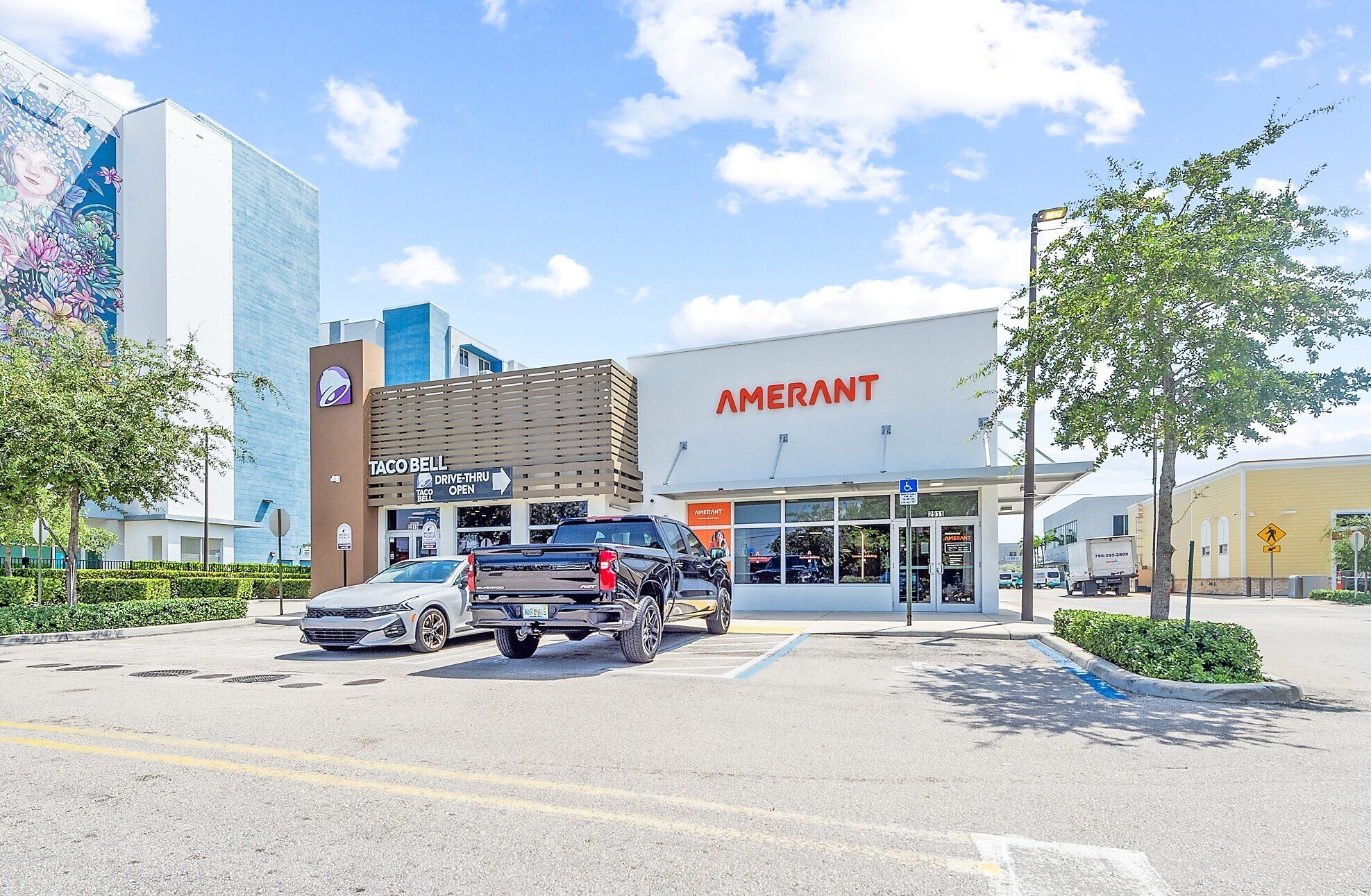 2911-2915 W 16th Ave, Hialeah, FL à vendre Photo du bâtiment- Image 1 de 11