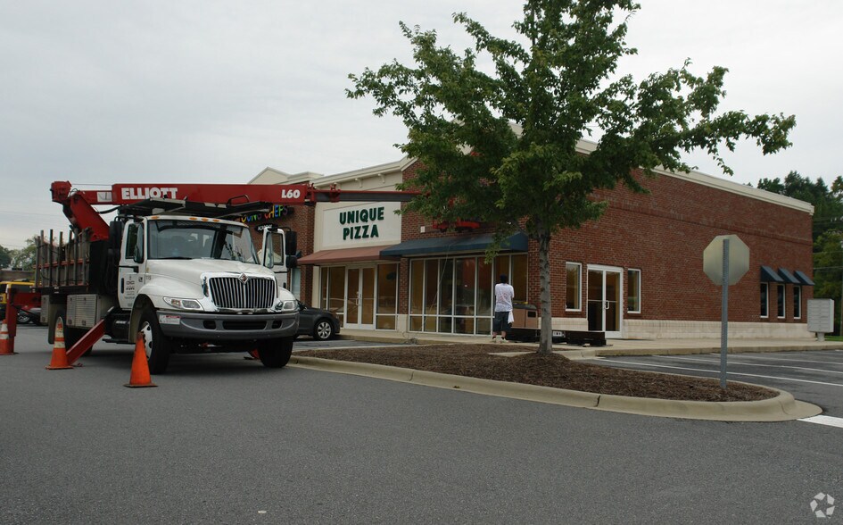 4455 Highway 49 S, Harrisburg, NC à louer - Photo du bâtiment - Image 2 de 6