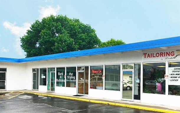 308-332 Grand Ave, West Des Moines, IA for lease - Building Photo - Image 2 of 4