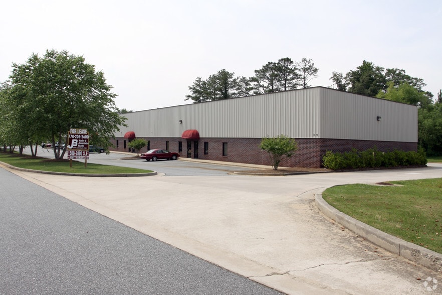 1370 Union Hill Industrial Ct, Alpharetta, GA for lease - Building Photo - Image 3 of 11