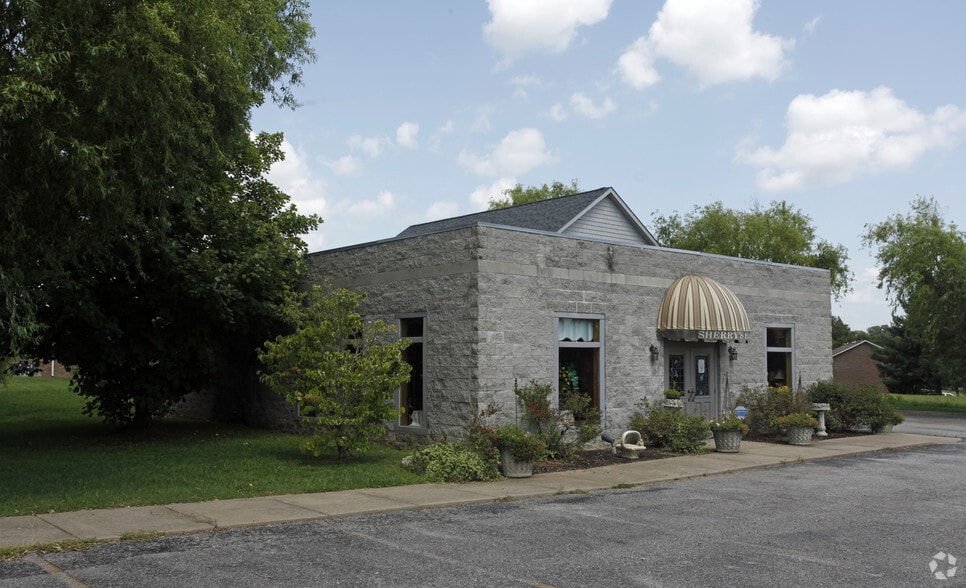 2104 Ruth St, Springfield, TN à vendre - Photo du bâtiment - Image 1 de 7