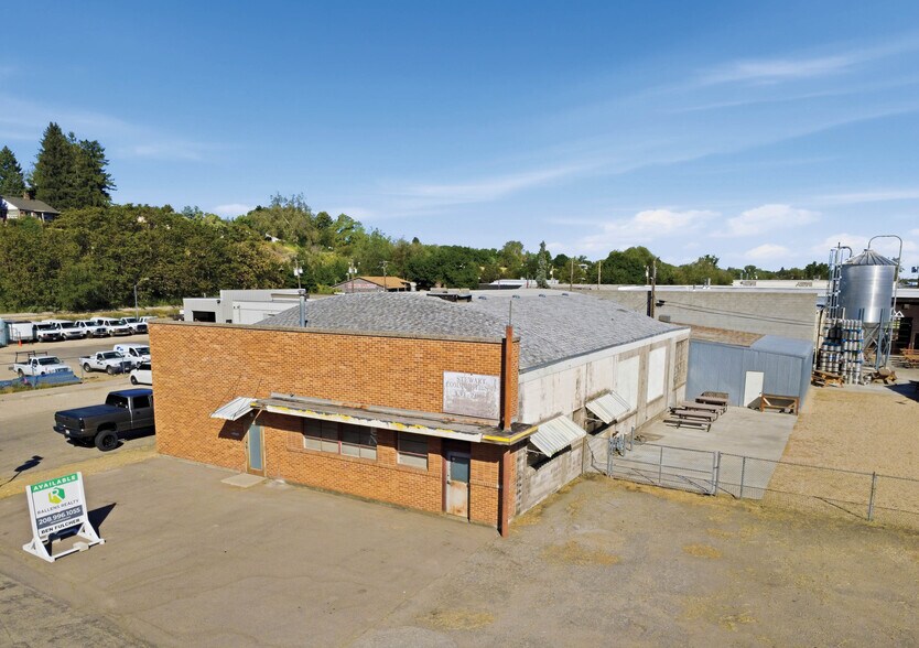 112 W 32nd St, Garden City, ID à louer - Photo du bâtiment - Image 1 de 7