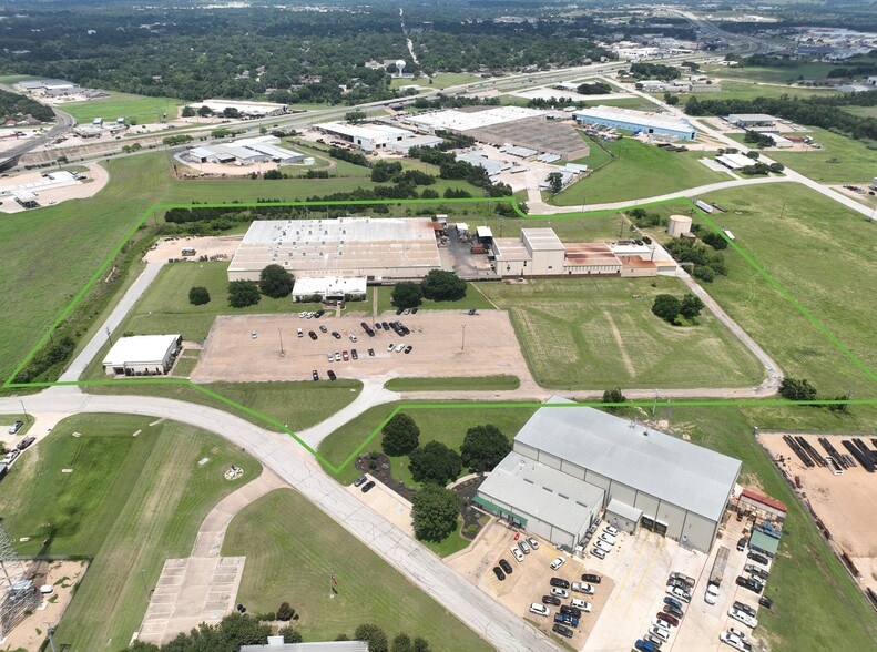 1901 Longwood Dr, Brenham, TX for sale - Building Photo - Image 1 of 66