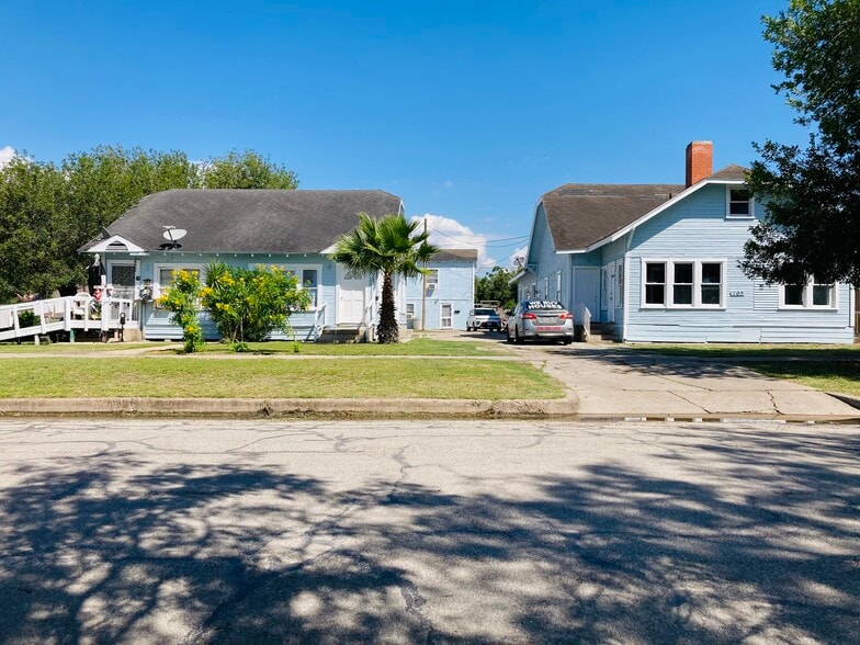 201 E Washington Ave, Harlingen, TX for sale - Building Photo - Image 1 of 25