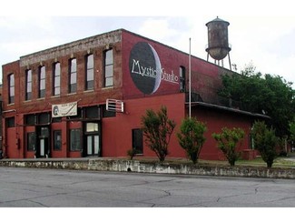 Plus de détails pour 110 S Houston Ave, Denison, TX - Industriel à vendre