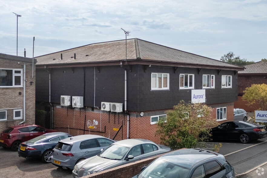 6 Binns Close, Coventry à louer - Photo du bâtiment - Image 2 de 2