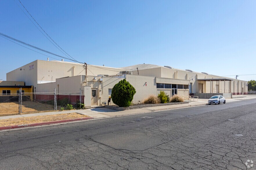 855 W 15th St, Merced, CA à louer - Photo du bâtiment - Image 1 de 2
