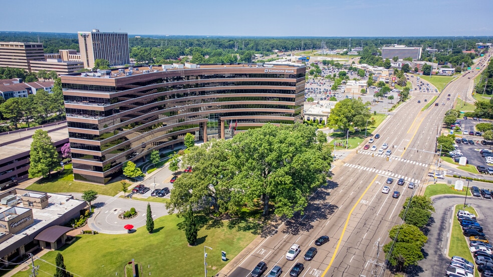 6075 Poplar Ave, Memphis, TN à louer - Photo du bâtiment - Image 1 de 22