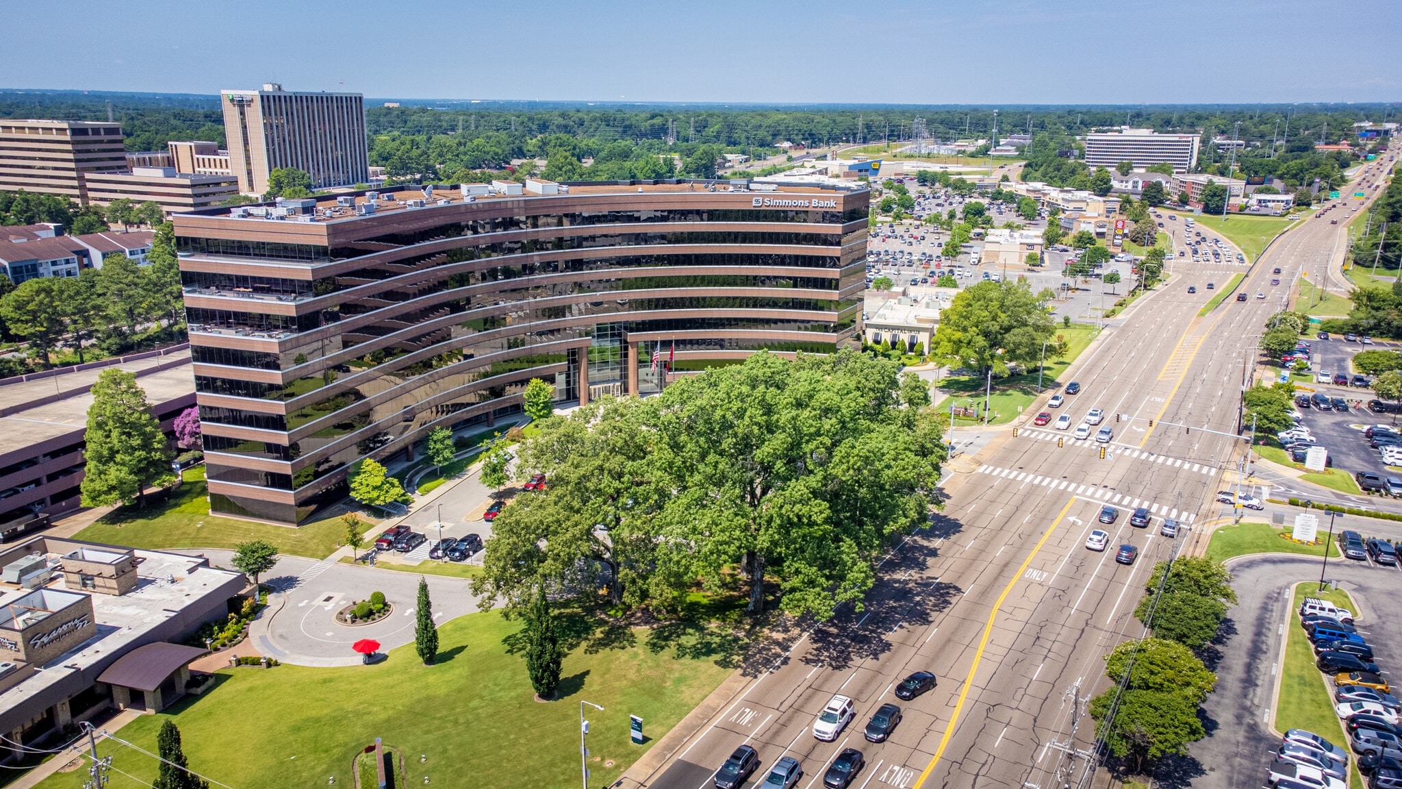 6075 Poplar Ave, Memphis, TN for lease Building Photo- Image 1 of 23