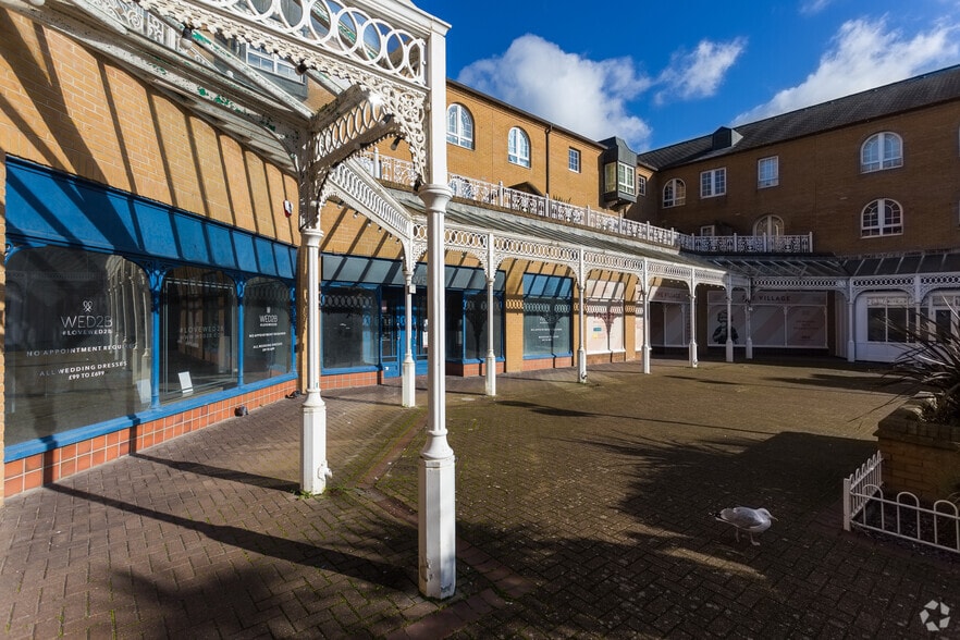 Waterfront, Brighton for lease - Building Photo - Image 3 of 8