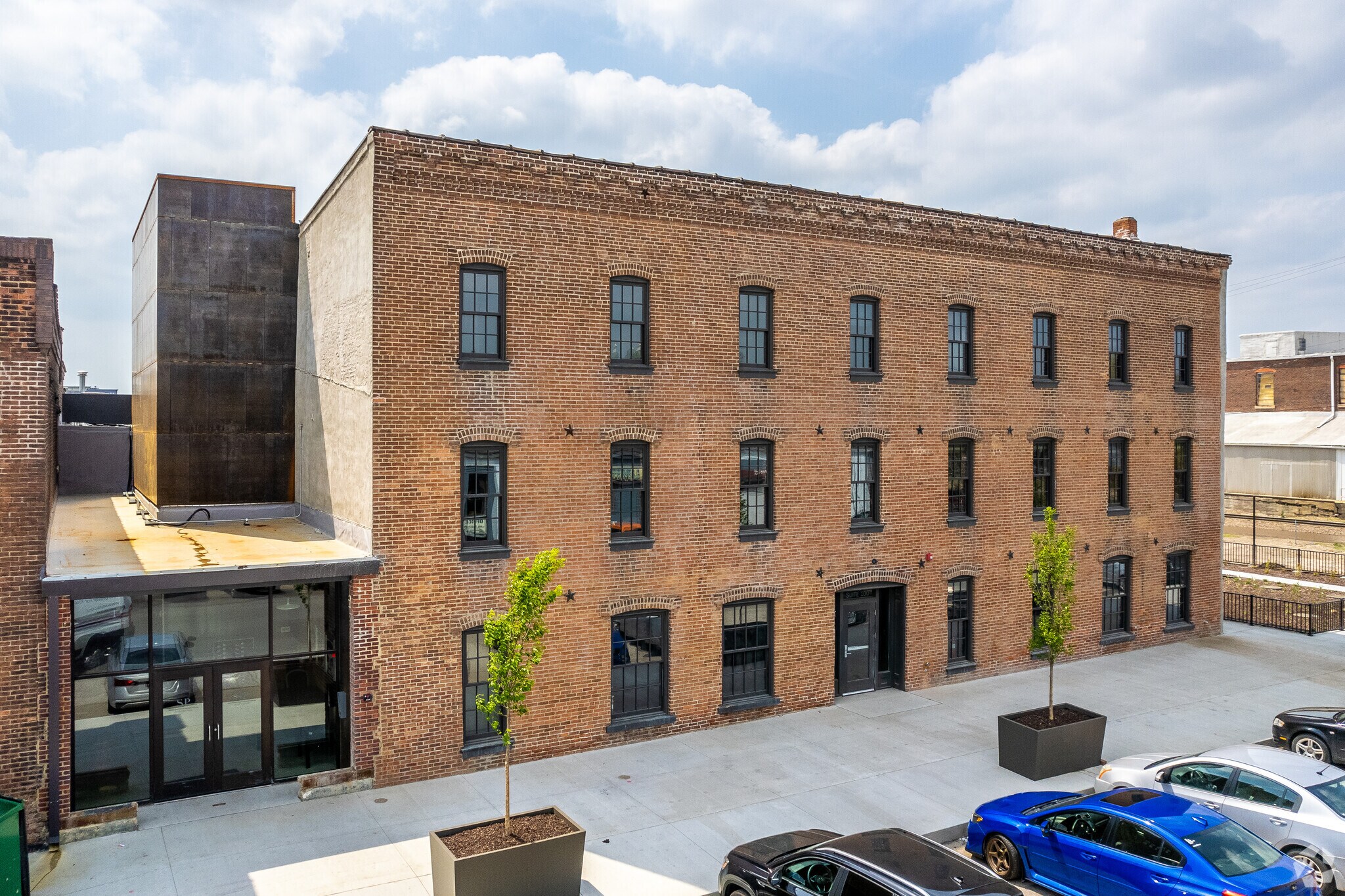 112 SE 4th St, Des Moines, IA à louer Photo du bâtiment- Image 1 de 6