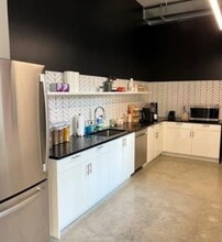 45-06 Pearson St, Long Island City, NY for lease Interior Photo- Image 2 of 5