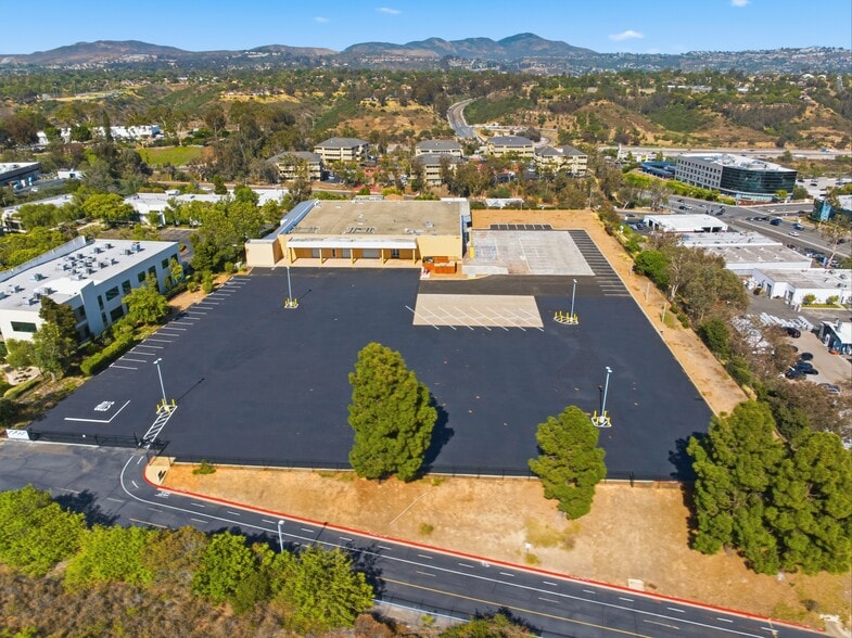9606 Aero Dr, San Diego, CA for sale - Building Photo - Image 3 of 13
