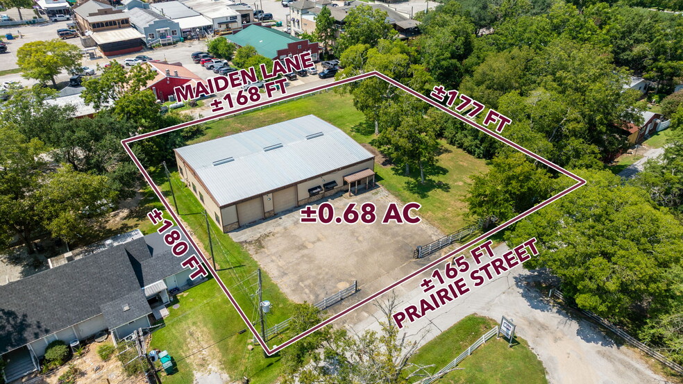 213 Prairie St, Montgomery, TX for sale - Building Photo - Image 2 of 22