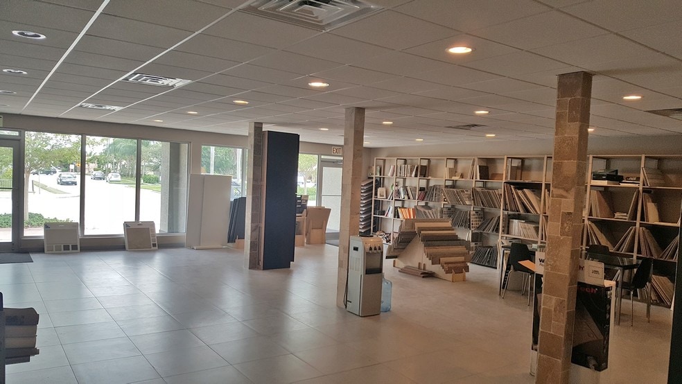 508-510 S Colorado Ave, Stuart, FL for sale - Interior Photo - Image 2 of 6