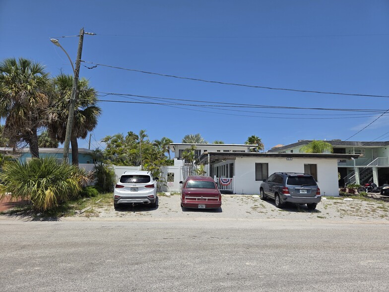 580 Bay Esplanade, Clearwater, FL for sale - Building Photo - Image 2 of 16