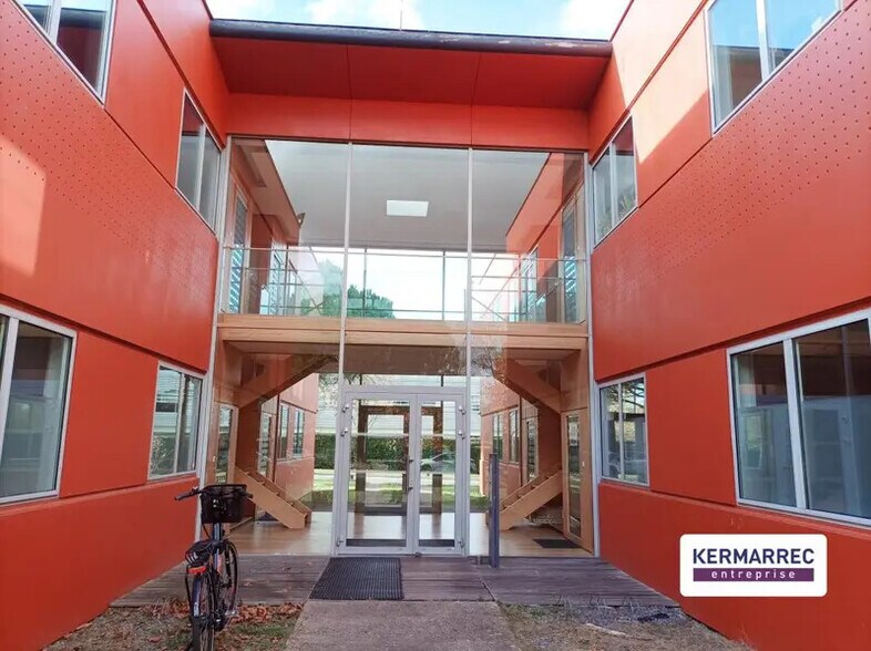 Bureau dans Saint-Herblain à louer - Photo du bâtiment - Image 2 de 10