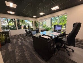 3330 NW Yeon Ave, Portland, OR for lease Interior Photo- Image 1 of 4