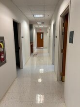 570 White Pond Dr, Akron, OH à louer Photo intérieure- Image 2 de 8