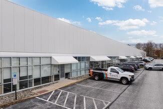 Plus de détails pour 829 Lincoln Ave, West Chester, PA - Flex à vendre