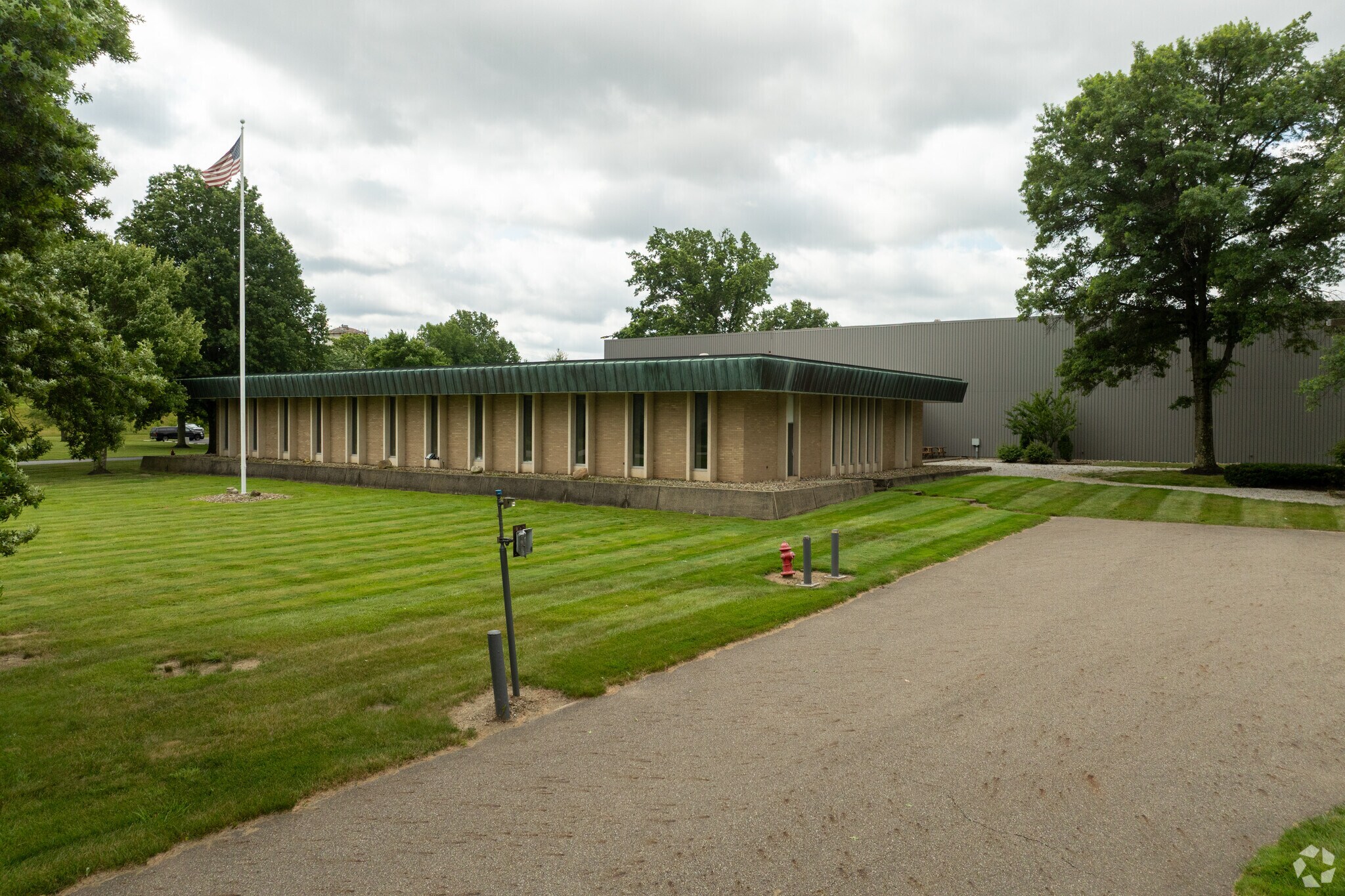 150 Loomis Pky, Ravenna, OH for lease Primary Photo- Image 1 of 12