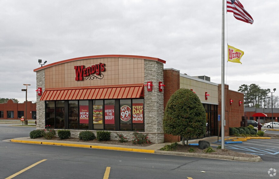 1483 General Booth Blvd, Virginia Beach, VA à vendre - Photo du bâtiment - Image 2 de 4