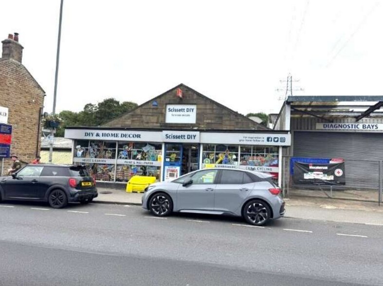 141 Wakefield Rd, Scissett for sale - Primary Photo - Image 1 of 1