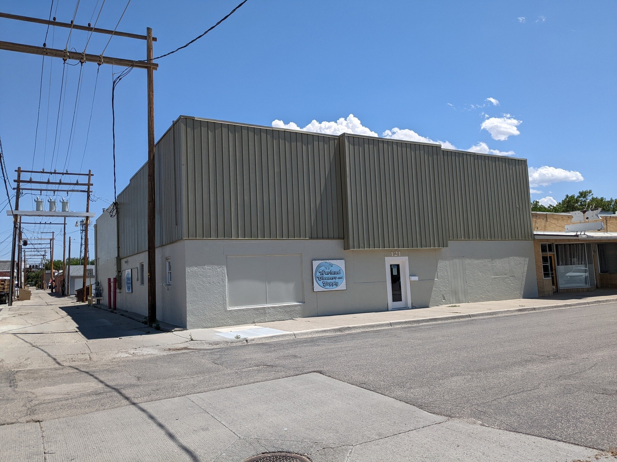 121 S 7th St, Worland, WY for sale Primary Photo- Image 1 of 11